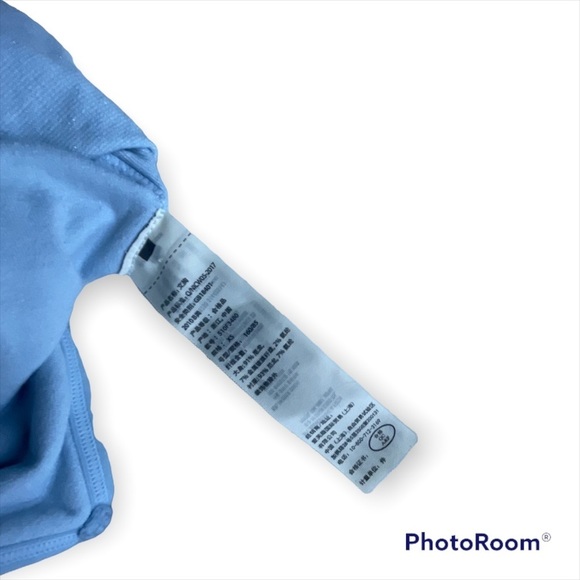 Hollister Gilly Hicks Light Blue Glitter Cross Spaghetti Strap Cropped Tank Top - Picture 4 of 6